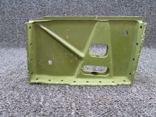 0741602-1 (Use: 0741626-1) Cessna 182F Support Inboard Landing Gear LH (Zinc)