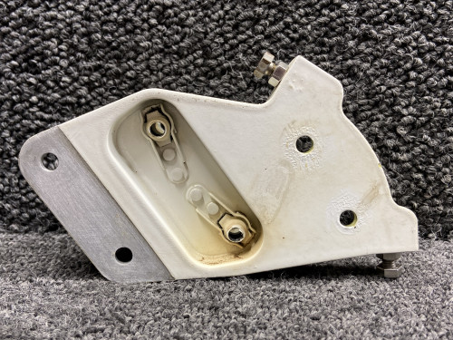 T700A5760003000 Socata TBM-700 Outboard Aileron Hinge Fitting LH