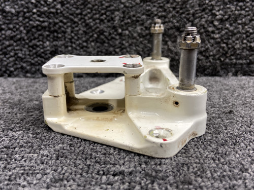 T700A5755098001 Socata TBM-700 Outboard Flap Carriage RH
