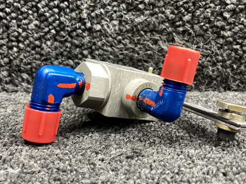 978D6-1 (Alt: Z00.N7886527861) Huile Emergency Gear Selector Valve