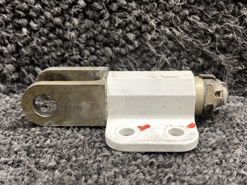 T700A2750027100, T700A2750028100 Socata TBM-700 Flap Actuator Support w Fork