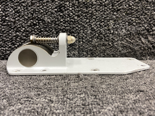 SOC422520-504, T700B252004310200 Socata TBM-700 Aft Inboard Seat Fitting RH