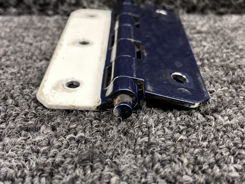 T700A5285006002 Socata TBM-700 Aft Nose Gear Door Hinge Assembly LH