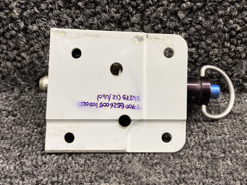 T700B526005100000 Socata TBM-700 Cargo Door Step Pulley Mounting Bracket
