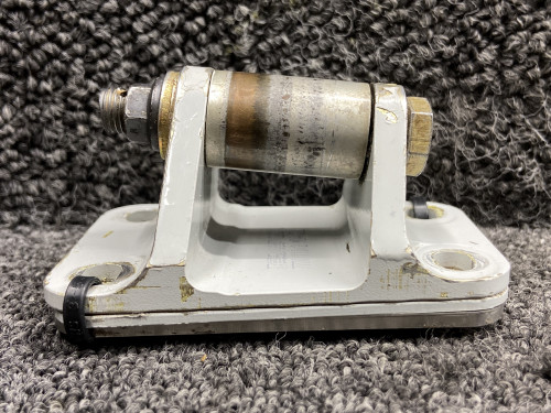 T700B521000710200 Socata TBM-700 Center Cargo Door Latch Roller