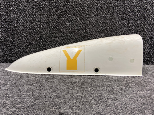 T700A5755078001 (Use: T700A5755078916) Socata TBM-700 Center Flap Hinge Cover RH