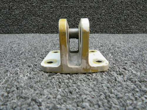 40652-000 Piper PA31T Bracket Main Gear Actuator Forward