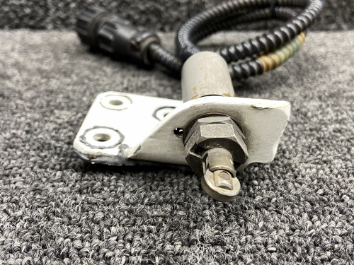 Z00.N7531170012 Socata TBM-700 Landing Gear Safety Microswitch w Bracket