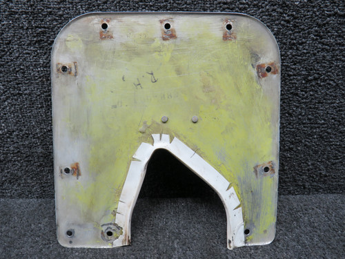 65688-001 Piper PA28-151 Main Gear Strut Fairing Plate Assembly RH