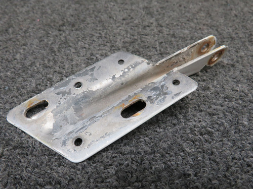 66914-002 Piper PA28-151 Lower Cabin Door Hinge