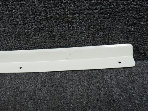 76271-000 Piper PA28-151 Rear Window Upper Retainer