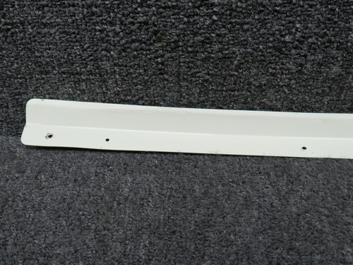 76271-000 Piper PA28-151 Rear Window Upper Retainer