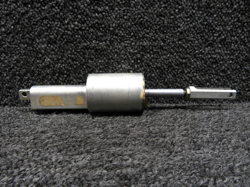 0541138-24 Cessna 303T Master Brake Cylinder Assembly