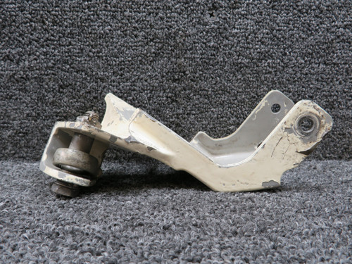 6641625-4 (Alt: 6641625-8) Cessna 560XL (XLS+) Door Attach Fitting Assembly RH