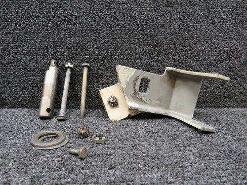 6641625-4 (Alt: 6641625-8) Cessna 560XL (XLS+) Door Attach Fitting Assembly RH