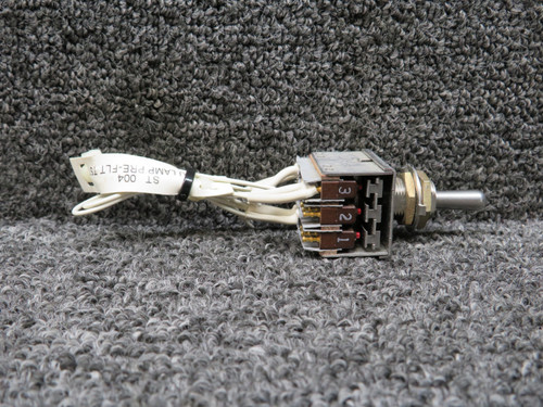 A3-202-04 (Alt: M8805-93-018) Cutler Hammer Toggle Switch
