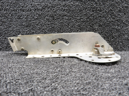 0851781-18 Cessna 401A Nacelle Baggage Door Latch Assembly