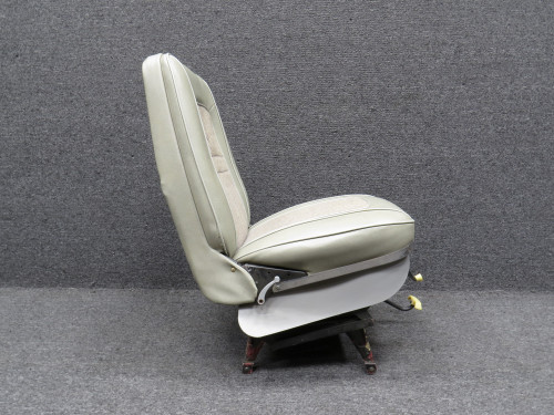 0700630-2 Cessna 182M Vertically Adjustable Co-Pilot Seat Assembly RH
