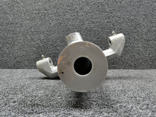 32527-000 (Cast: 35001) Piper PA23-250 Main Gear Strut Housing Assembly