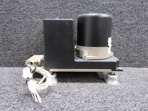 060-0015-01 Bendix-King KG-102A Directional Gyro w Mount and Mods (Volts: 14-28)