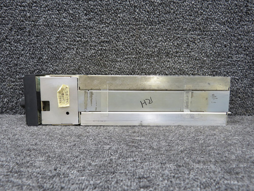 622-2078-001 Collins VHF-251 Communication Transceiver w Tray, Mods (14V) (Core)