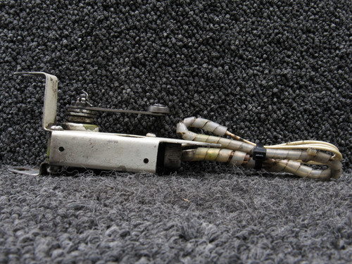 1VA20 Micro Switch Cessna 310G Main Gear Switch LH