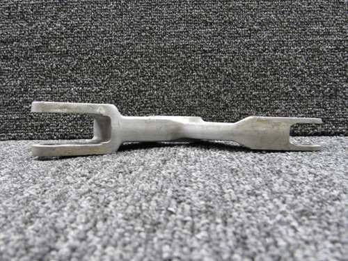 010A-39218-11 Mitsubishi MU-2B-40 Main Landing Gear Crank Assembly