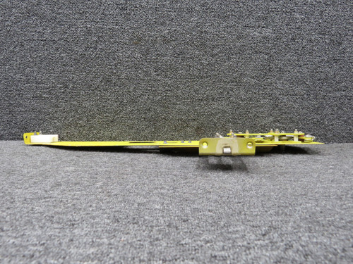 335011-2 Rockwell 114 Cabin Door Latch Assembly RH