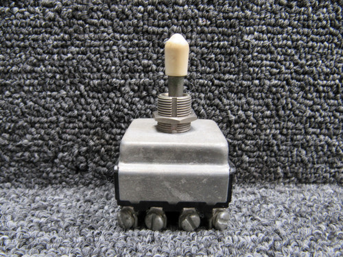 7662K7 (Alt: MS25068-21) Cutler-Hammer Toggle Switch