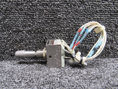A3-203-01P Cutler-Hammer Locking Toggle Switch