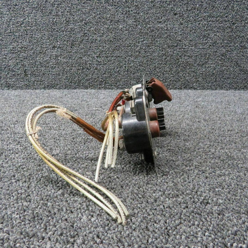 0813446-2 Cessna 320D Plate Assembly Alternator Breaker