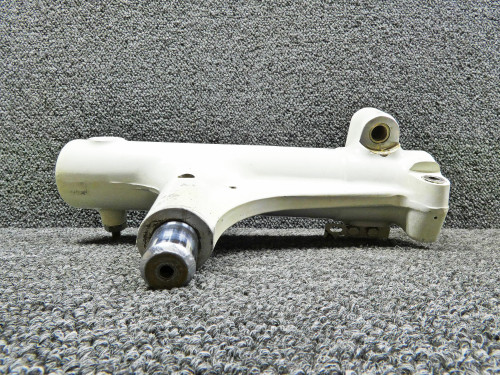 39486-015 (Use: 39486-815) Piper PA34-220T Main Landing Gear Trunnion RH