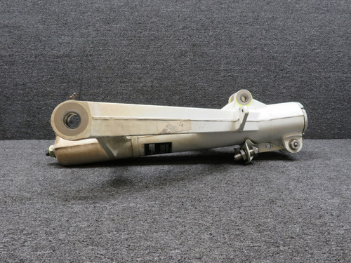 114-810081-11 Beechcraft Landing Gear Assembly