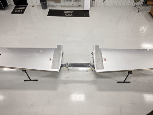 Cirrus SR22T Single-Piece Wing Assembly