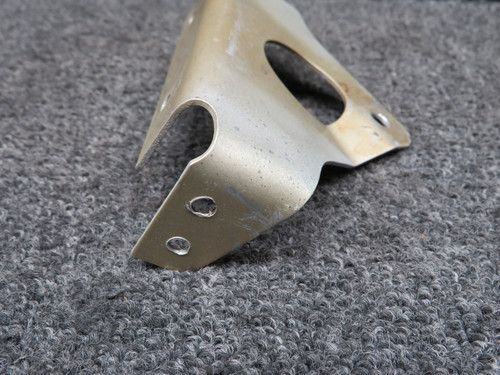 20103-002 Cirrus SR22 Lower Rudder Vertical Top Hinge