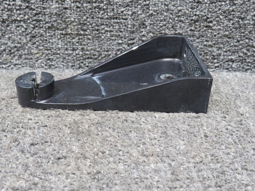 29080-005 Cirrus SR22 Aft Seatbelt Attach Hinge RH