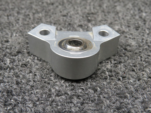 14813-001 (Alt: 14815-103) Cirrus SR22 Bearing Block Assembly