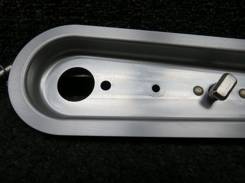 33523-003, 33573-001 Cirrus SR22 Exterior Cabin Door Handle Housing Assembly LH