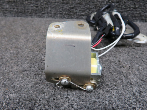 38440-002 (Alt: 37613-001) Cirrus SR22 Powered Door Lock Solenoid