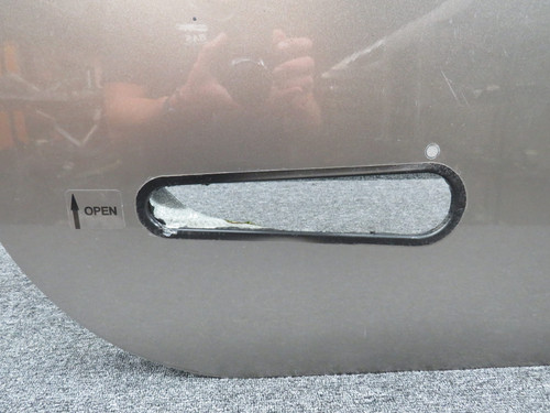 32918-004 (Use: 32918-008) Cirrus SR22 Cabin Door Structure RH