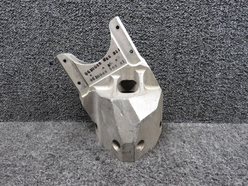 620088-501 (Cast: 20088-4) Twin Commander Engine Mount LH