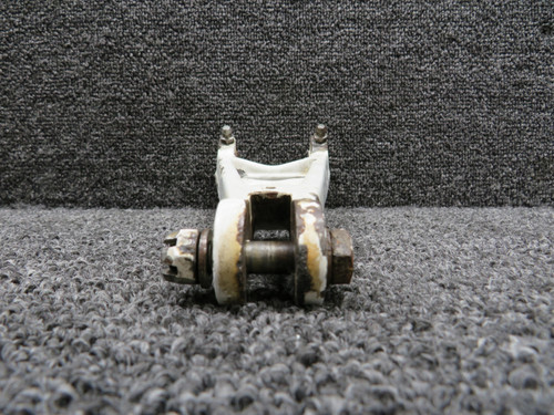 36-810016-7 Beechcraft B55 Main Landing Gear Lower Knee