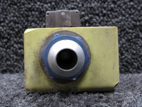 72C-8B (Alt: 101-389015-3) AVI Beechcraft Shut Off Valve with Bracket