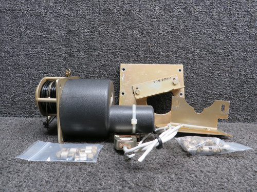 0106-R9 S-Tec Autopilot Roll Servo w Mounting Brackets