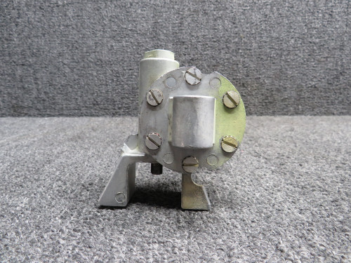 C301001-0901 (Use: C301002-0206) Cessna T337G Flap Actuator Assy (Minus Motor)