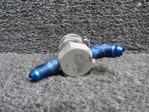 C166006-0109 (Use: C166006-0104) Cessna Oxygen Outlet with Angled Fittings & Lid