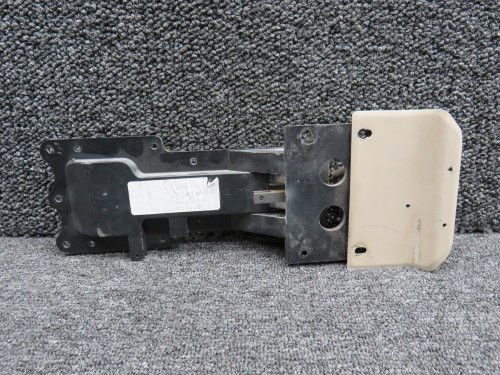 0717024-27, 0717024-12, 0717024-3 Cessna 182S Cabin Door Latch Assembly RH