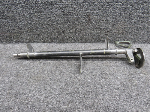 0760012-4 Cessna A185F Rudder Pedal Bar RH