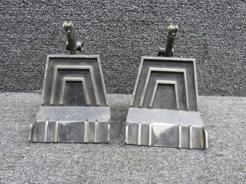 1460320-1, 0760012-3 Cessna A185F Stowable Rudder Pedal Set LH
