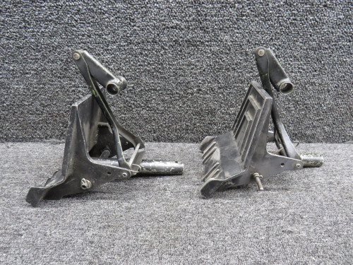 1460320-1, 0760012-3 Cessna A185F Stowable Rudder Pedal Set LH